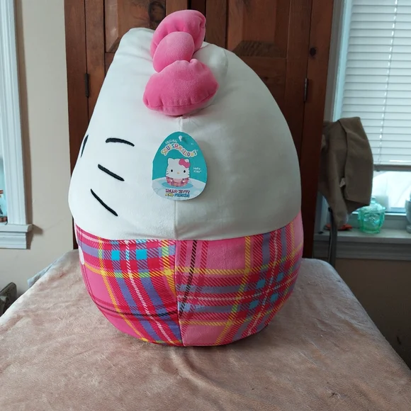 Hello Kitty Squishmallows 20" - Picture 3 of 8